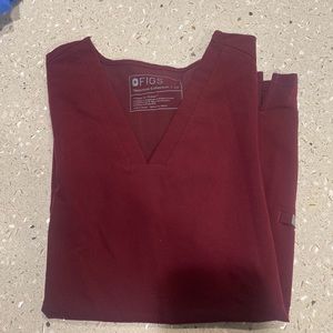 Maroon Figs 3 pocket Figs Scrub top size XS